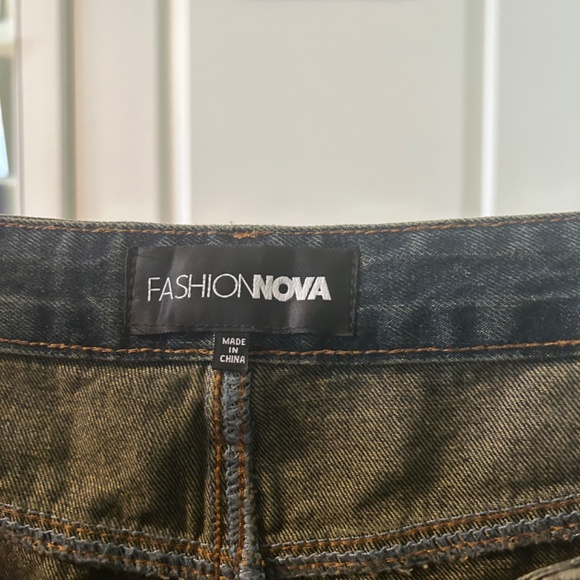 Fashion Nova Jeans (size 11) - Picture 4 of 5